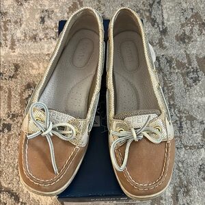 Sperry Tan and Cream Flats with Moccasin Stitching